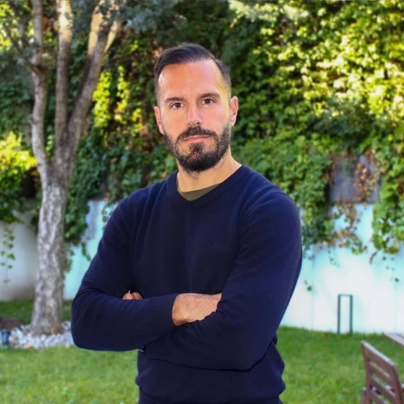 Javier-Vasserot-Outliers
